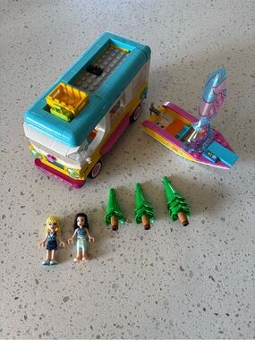 Lego Friends Set 41681 *Not Complete*